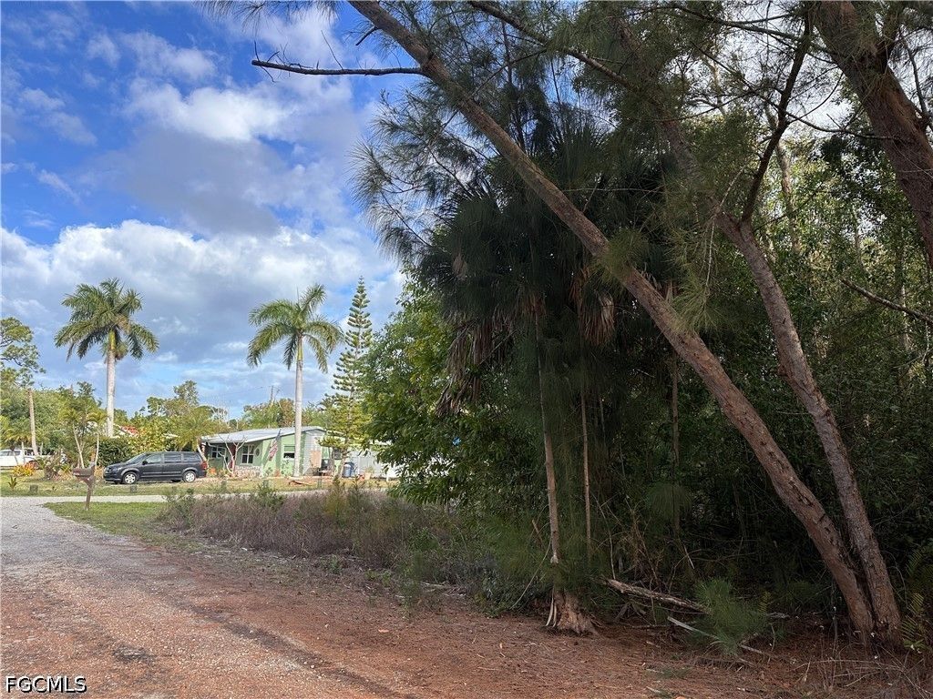 7342 Sundiet BLVD, Bokeelia, FL 33922