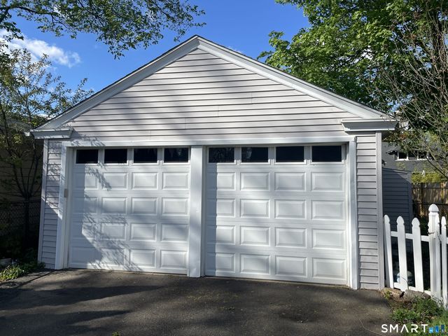 31 Elihu Street, Hamden, CT 06517