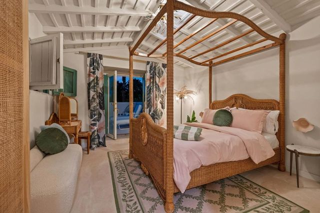 231 W El Camino Way, Palm Springs, CA 92264