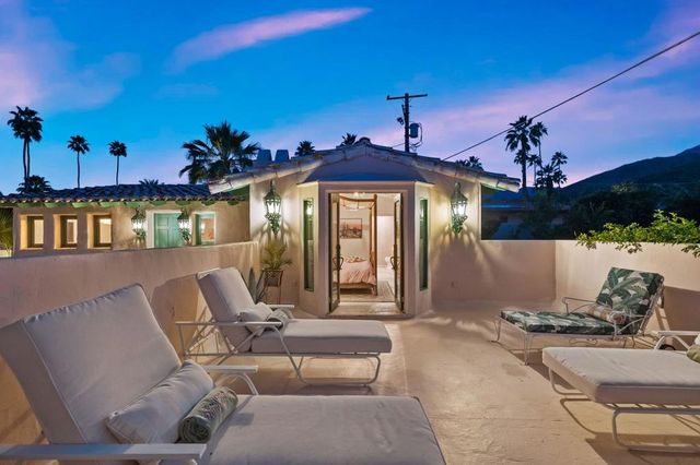 231 W El Camino Way, Palm Springs, CA 92264