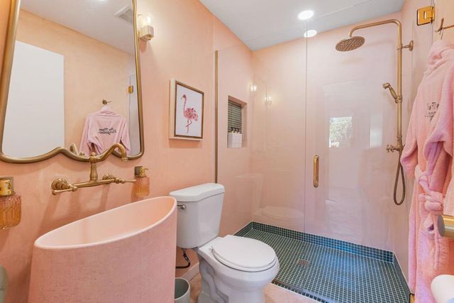 231 W El Camino Way, Palm Springs, CA 92264