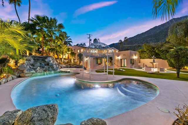 231 W El Camino Way, Palm Springs, CA 92264