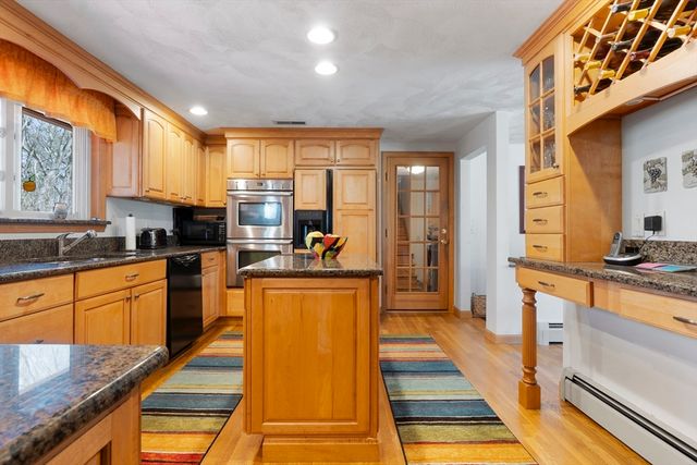 137 Catamount Rd, Tewksbury, MA 01876