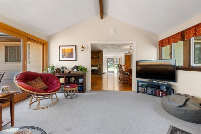 137 Catamount Rd, Tewksbury, MA 01876