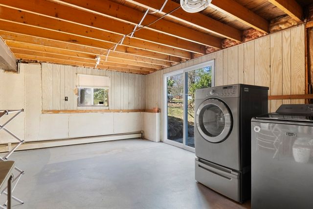 137 Catamount Rd, Tewksbury, MA 01876