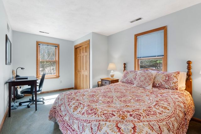 137 Catamount Rd, Tewksbury, MA 01876