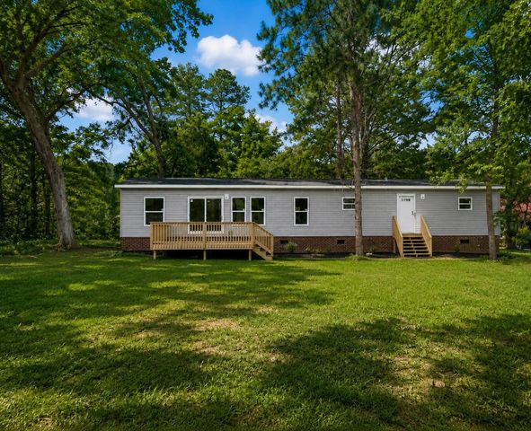621 Gaillard Street, Eutawville, SC 29048