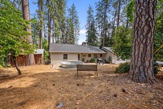 1040 Pinecrest Dr, Meadow Vista, CA 95722