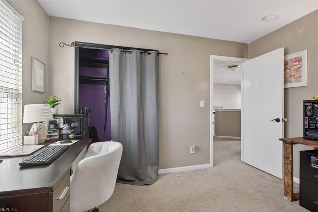 307 Peachwood CT, Suffolk, VA 23434