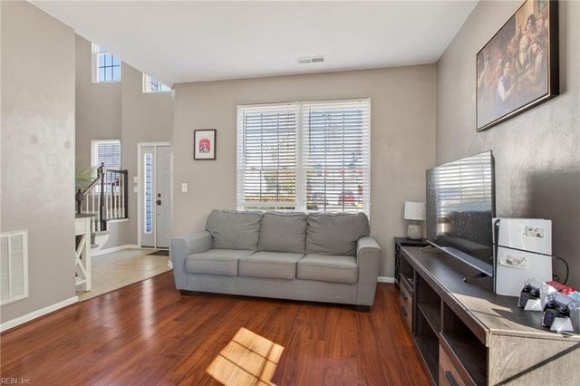 307 Peachwood CT, Suffolk, VA 23434