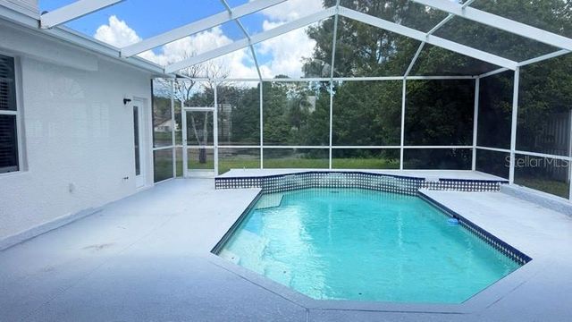 8708 MAPLE LAKE PLACE, Tampa, FL 33635