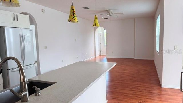8708 MAPLE LAKE PLACE, Tampa, FL 33635