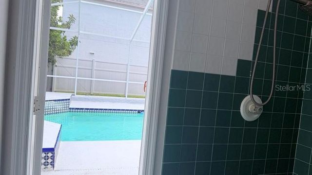 8708 MAPLE LAKE PLACE, Tampa, FL 33635
