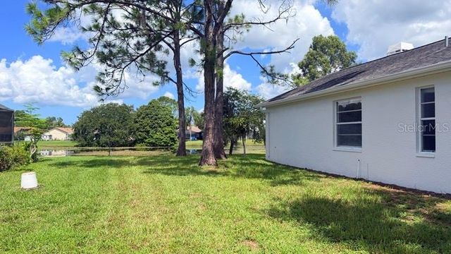 8708 MAPLE LAKE PLACE, Tampa, FL 33635