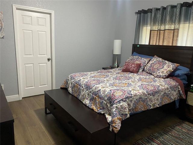 1037 S ADELLE AVENUE, Deland, FL 32720