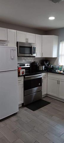 1037 S ADELLE AVENUE, Deland, FL 32720