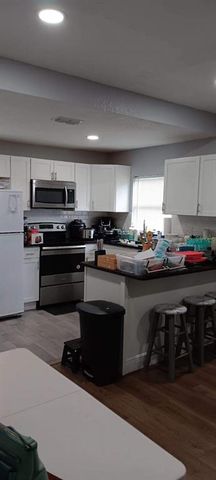 1037 S ADELLE AVENUE, Deland, FL 32720