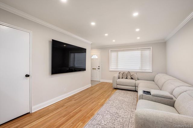 14-50 212th Street 102, Bayside, NY 11360