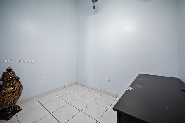 7581 W 29th Way, Hialeah, FL 33018