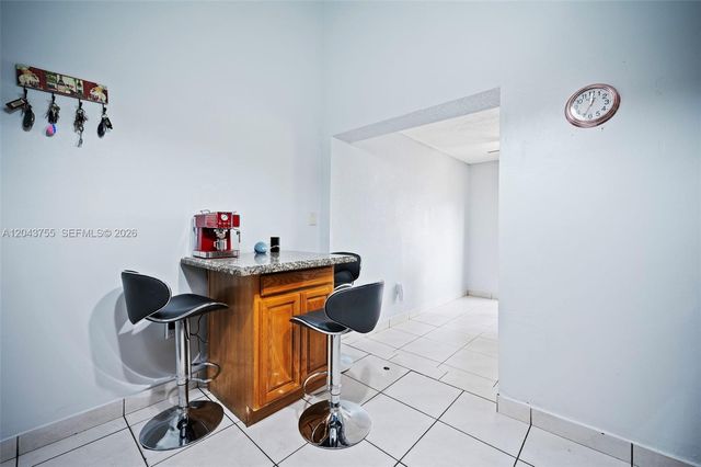 7581 W 29th Way, Hialeah, FL 33018
