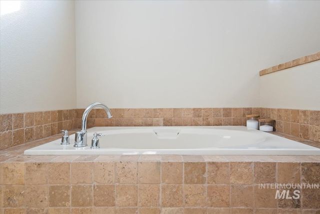 191 S Spring Lake Way, Star, ID 83669