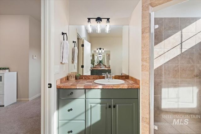 191 S Spring Lake Way, Star, ID 83669