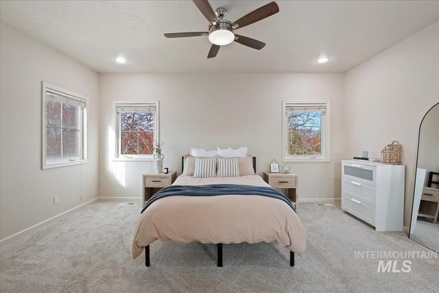 191 S Spring Lake Way, Star, ID 83669