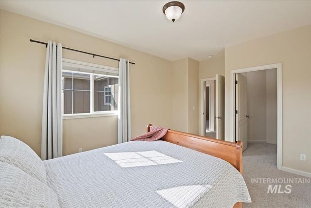 191 S Spring Lake Way, Star, ID 83669