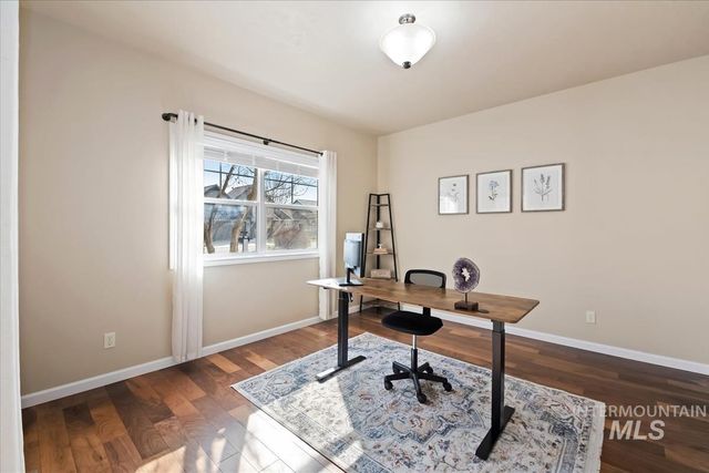 191 S Spring Lake Way, Star, ID 83669