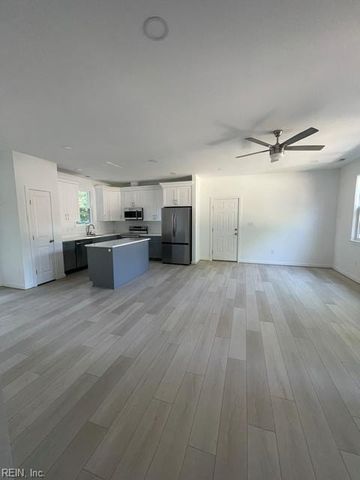 884 Cascade DR, Newport News, VA 23608