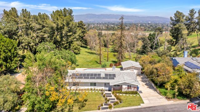 20859 Exhibit Place, Woodland Hills (los Angeles), CA 91367
