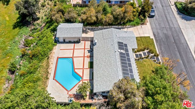20859 Exhibit Place, Woodland Hills (los Angeles), CA 91367