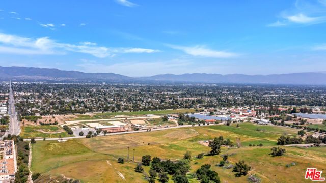 20859 Exhibit Place, Woodland Hills (los Angeles), CA 91367