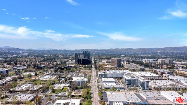 20859 Exhibit Place, Woodland Hills (los Angeles), CA 91367