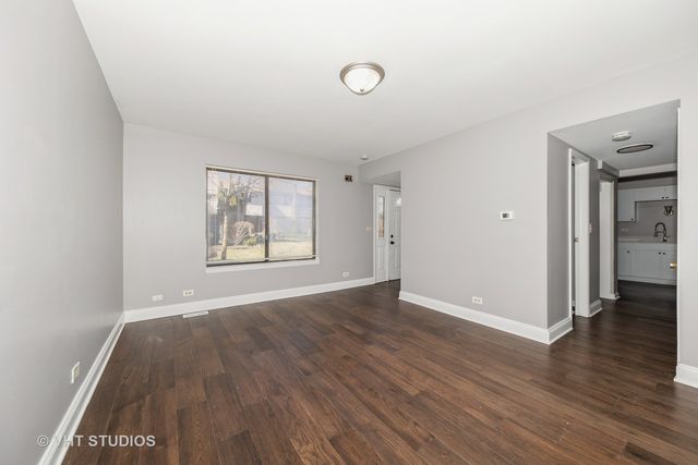 10 TOWER Court 10, Downers Grove, IL 60516