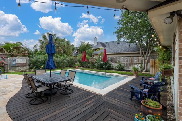 10411 Harnwell Crossing Drive, Spring, TX 77379