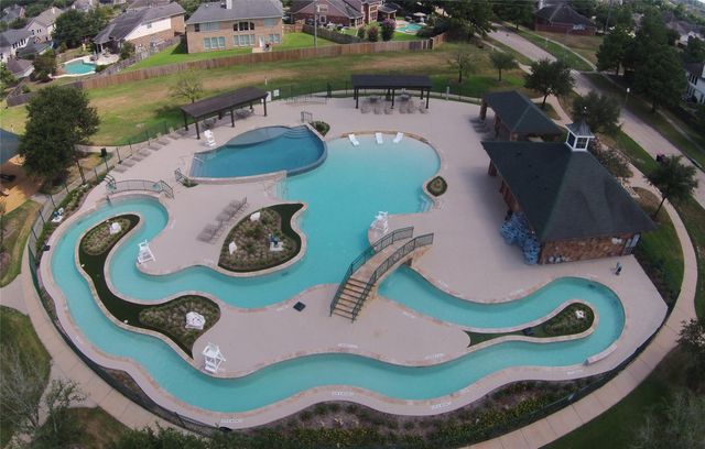 10411 Harnwell Crossing Drive, Spring, TX 77379