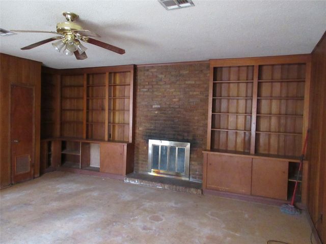 916 Ward, Marlin, TX 76661