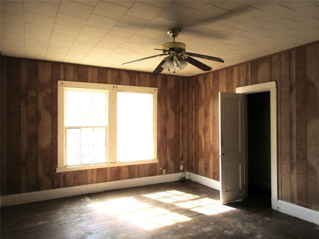 916 Ward, Marlin, TX 76661