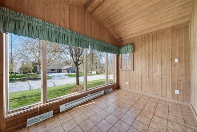 914 Hawthorne DRIVE, Howards Grove, WI 53083