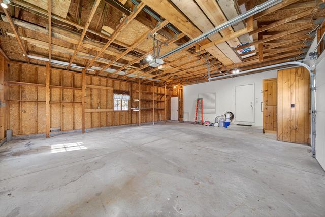 914 Hawthorne DRIVE, Howards Grove, WI 53083