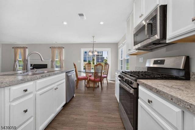 101 Mountain View Ln, Mansfield Twp., NJ 07865