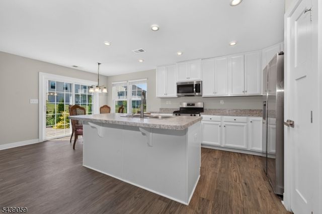 101 Mountain View Ln, Mansfield Twp., NJ 07865