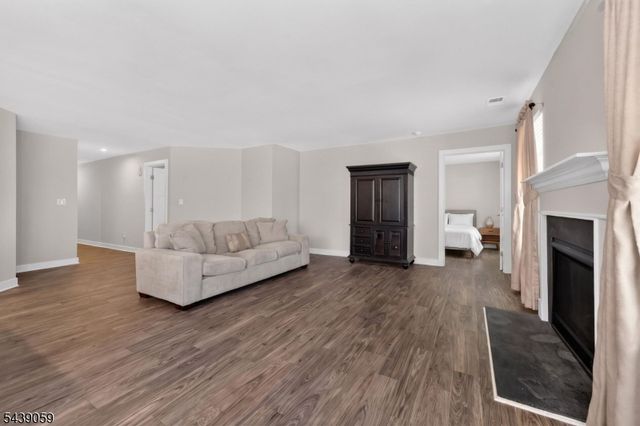 101 Mountain View Ln, Mansfield Twp., NJ 07865