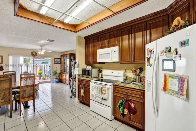 10190 SW 138th Ct, Miami, FL 33186