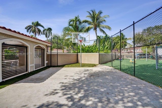 10190 SW 138th Ct, Miami, FL 33186