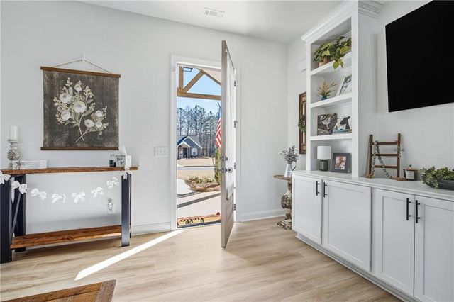 560 Barnwood Drive, Rockmart, GA 30153