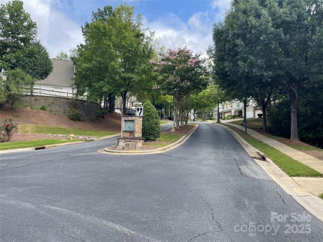 3135 Falling Rock Court, Charlotte, NC 28213