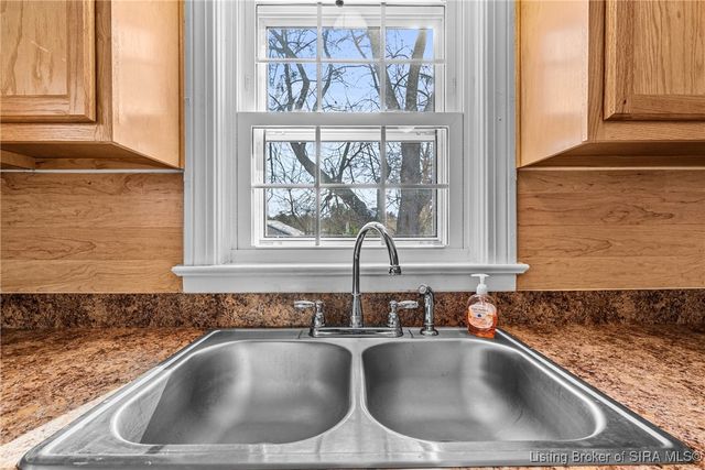 726 Parkway Drive, Louisville, KY 40217