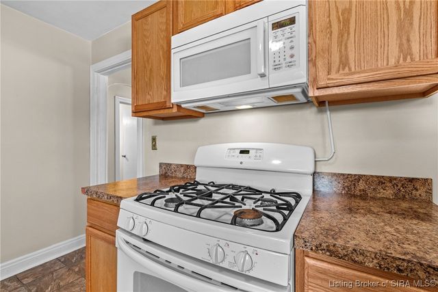 726 Parkway Drive, Louisville, KY 40217